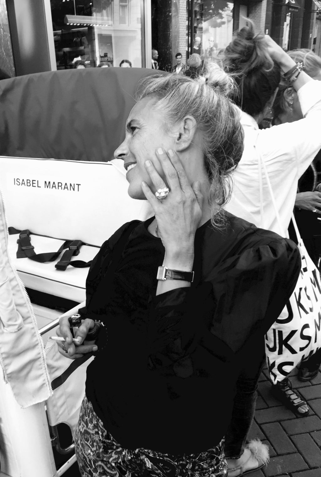 Isabel Marant wering the Colette ring by Pit Bomans